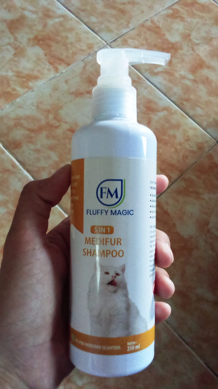 SHAMPOO MEDIFUR CAT/ DOG 250 ML