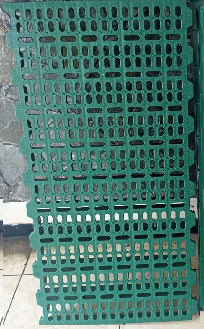 SLAT KANDANG