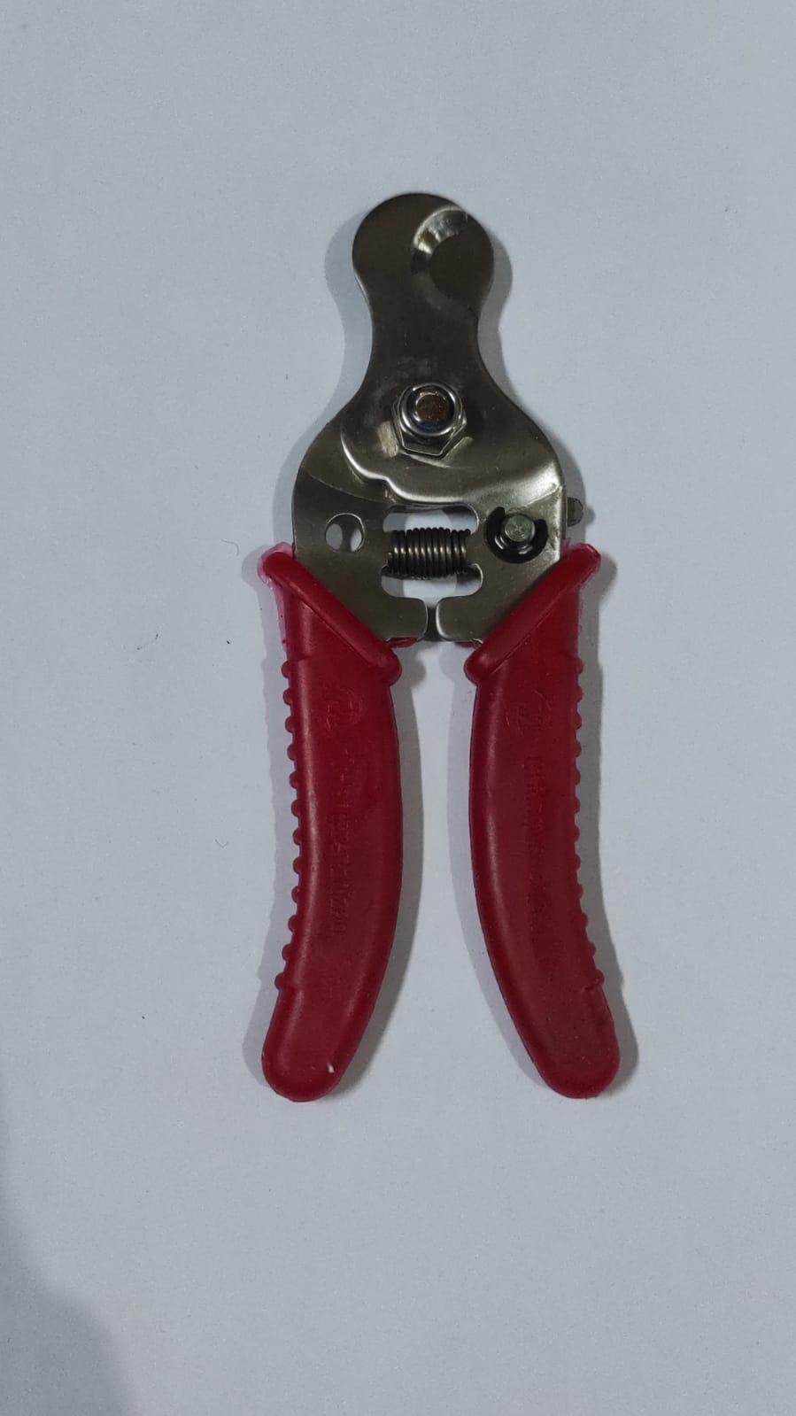 GUNTING EARTAG